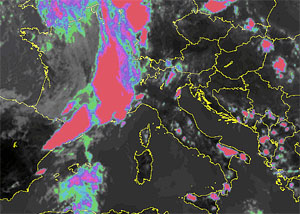 Immagine satellitare della prima perturbazione del mese che frantuma il muro anticiclonico e riporta le piogge sull'Italia