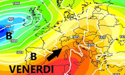 Cartina cromatica che mostra l'anticiclone sub-tropicale in espansione dall'Algeria verso l'Italia