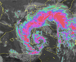Immagine satellitare delle precipitazioni su Europa centrale e bacino del Mediterraneo