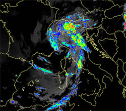 Immagine satellitare delle piogge in arrivo sull'Italia