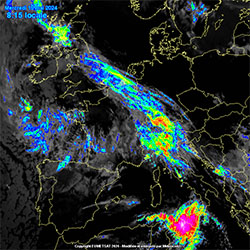 Immagine satellitare delle precipitazioni sull'Italia